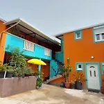 Mexicana Apartment Yellow