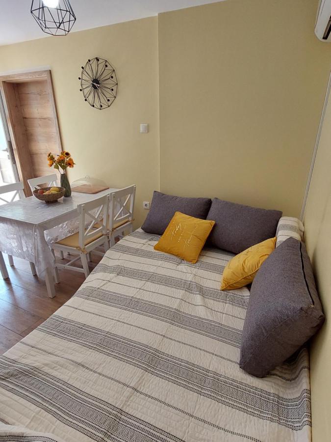 Apartament Mexicana Yellow *